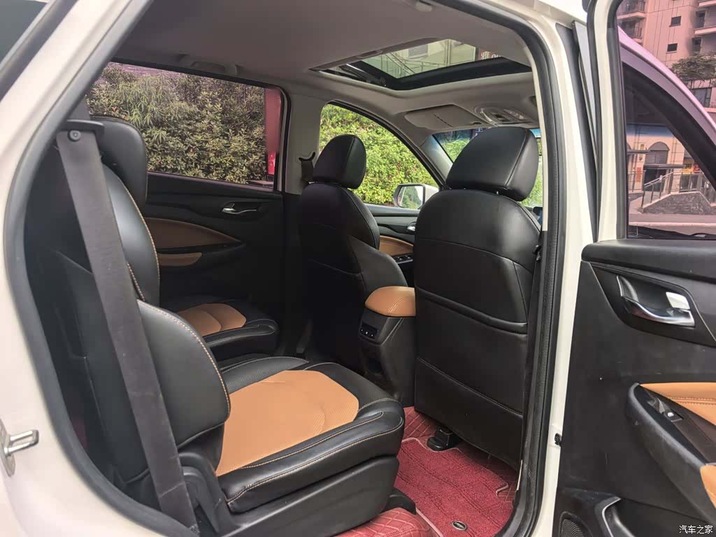 Wuling Hongguang, 2017 13