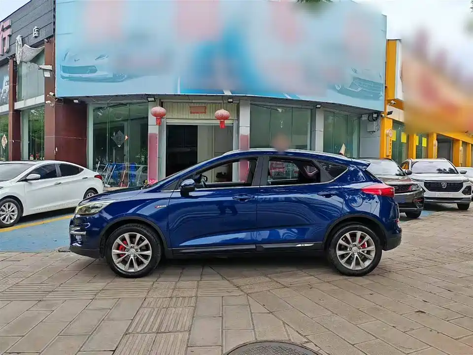 Geely Emgrand GS