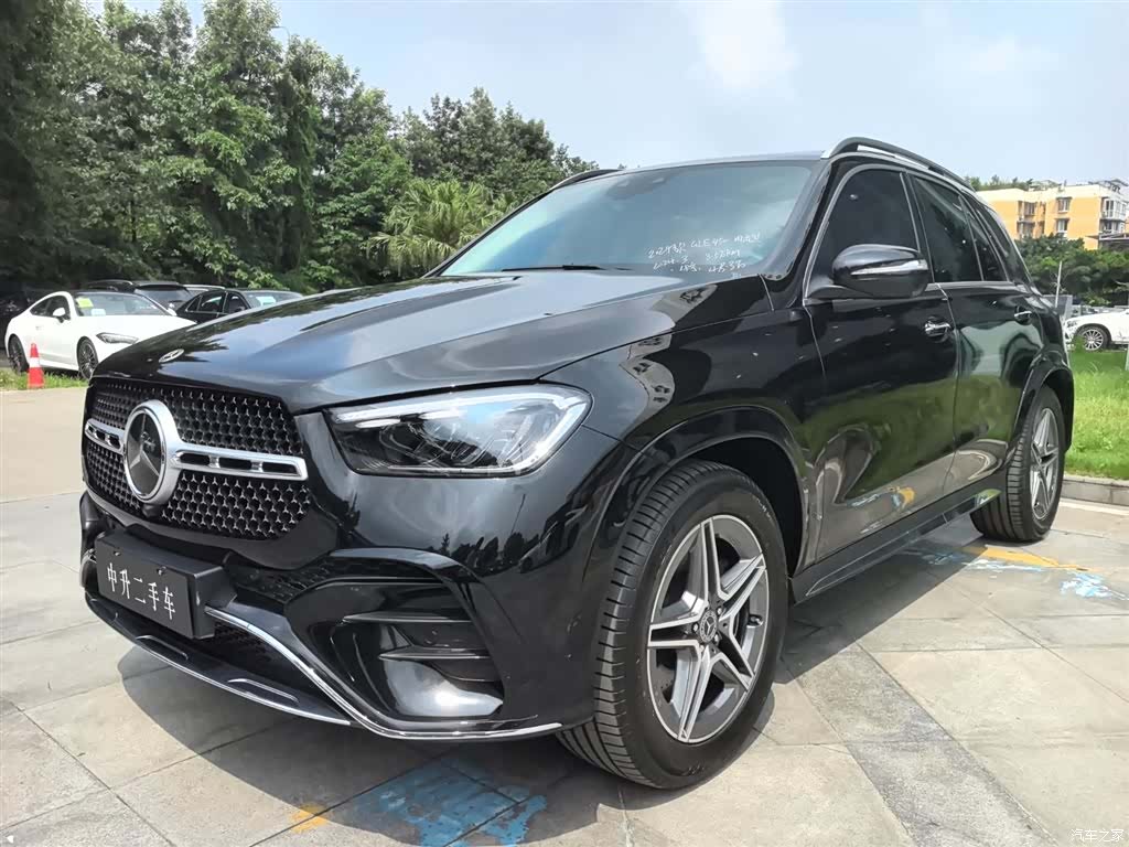 Mercedes-Benz GLE, 2024 1