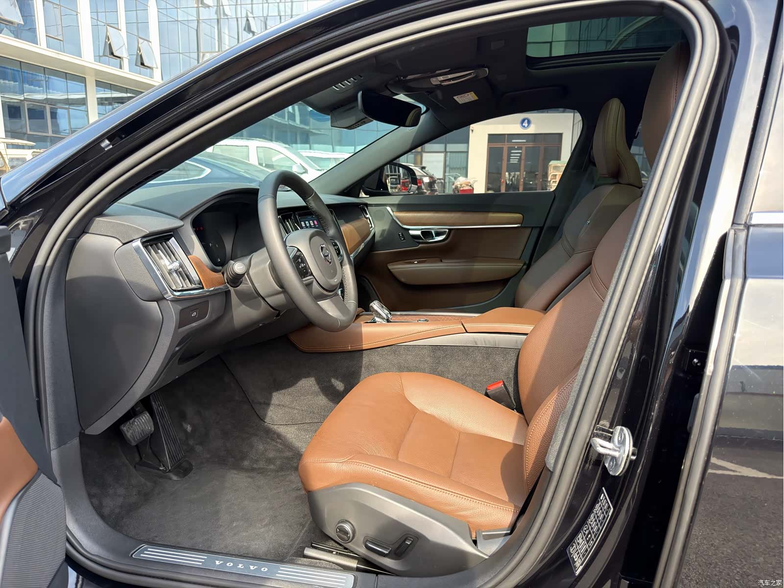 Volvo S90, 2024 4