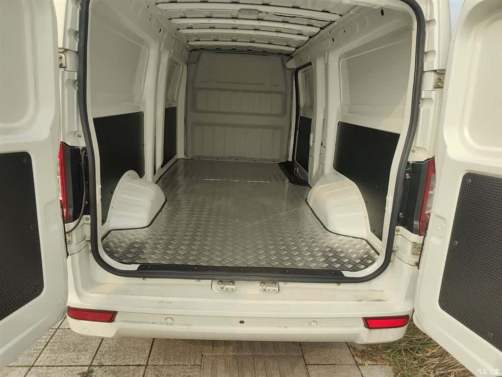 DongFeng EM27, 2025 19