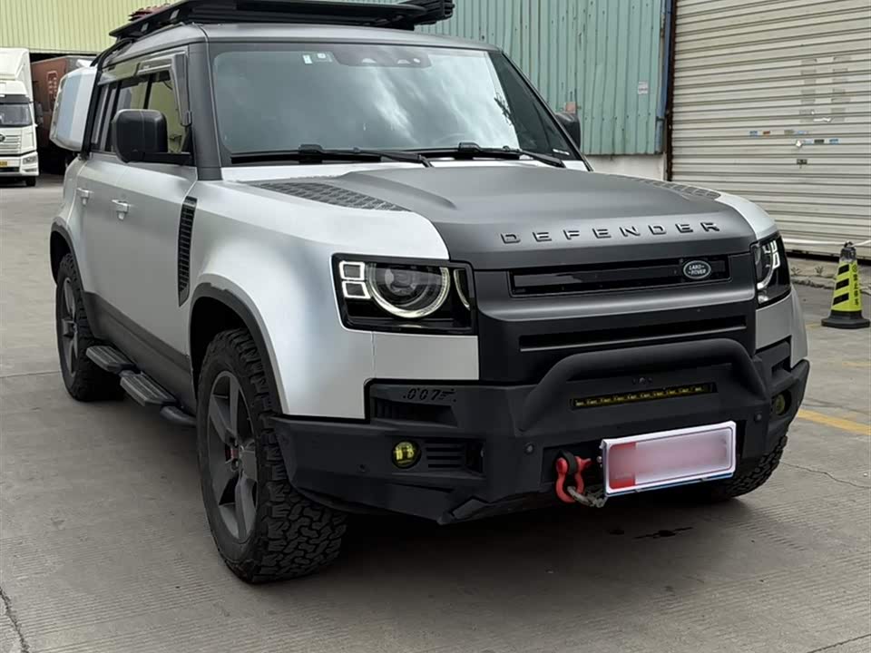 Land Rover guard