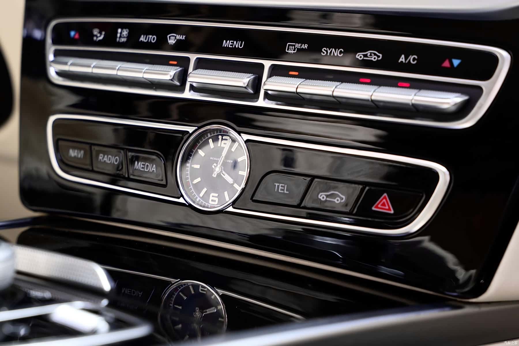 Mercedes-Benz G-Class, 2010 18