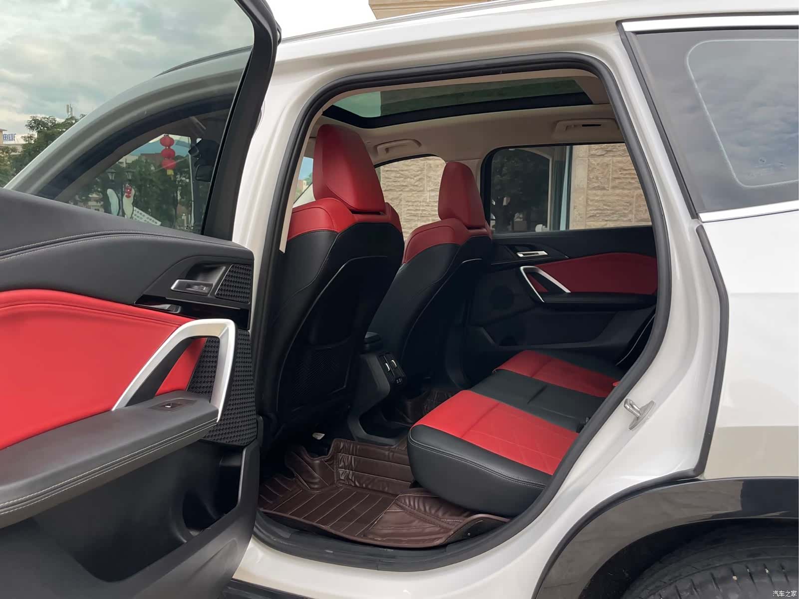BMW X1, 2024 все фото