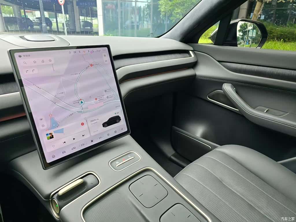 NIO ES8, 2025 9