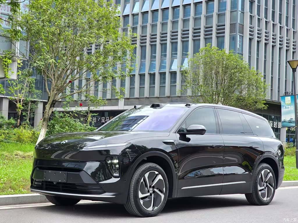 NIO ES8, 2025 1