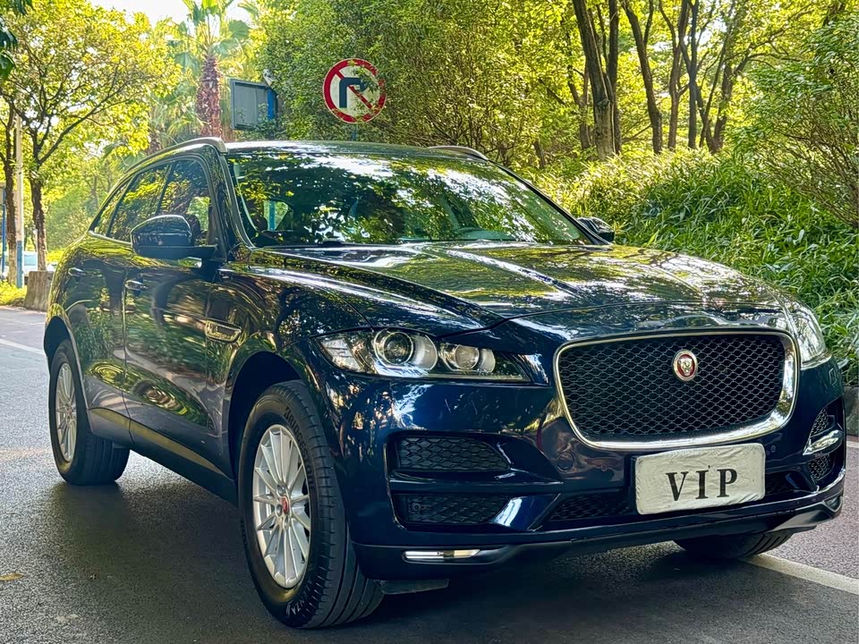 Jaguar F-PACE Jaguar F-PACE