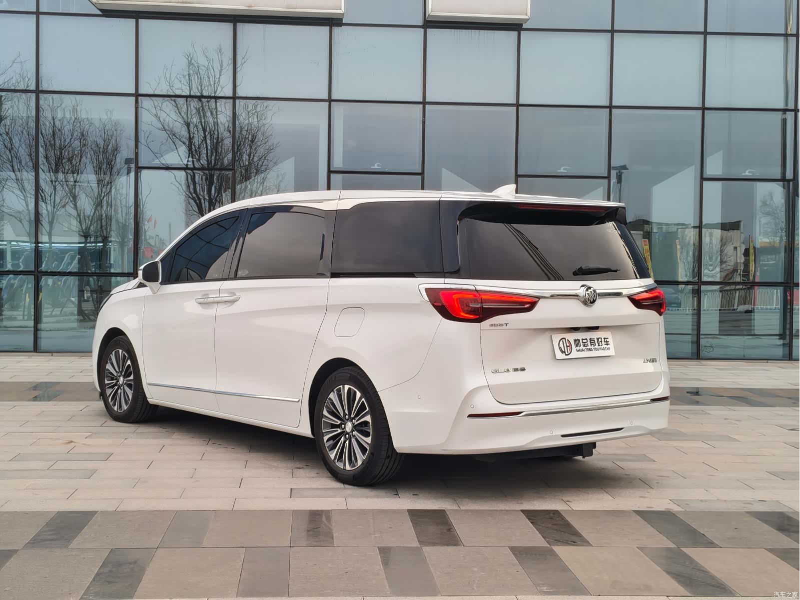 Buick GL8, 2022 4
