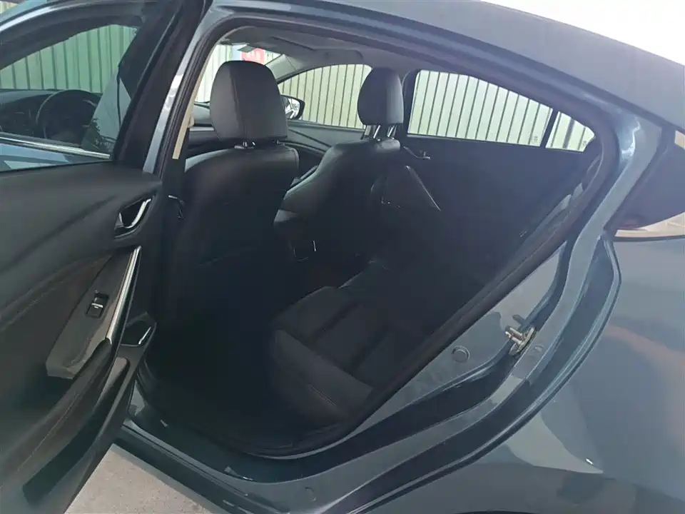 Mazda Atez