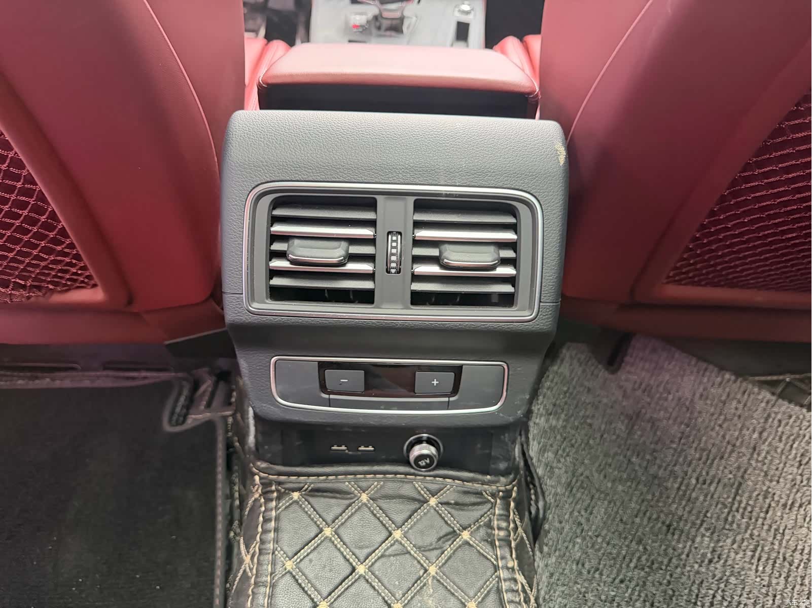 Audi Q5L, 2024 9