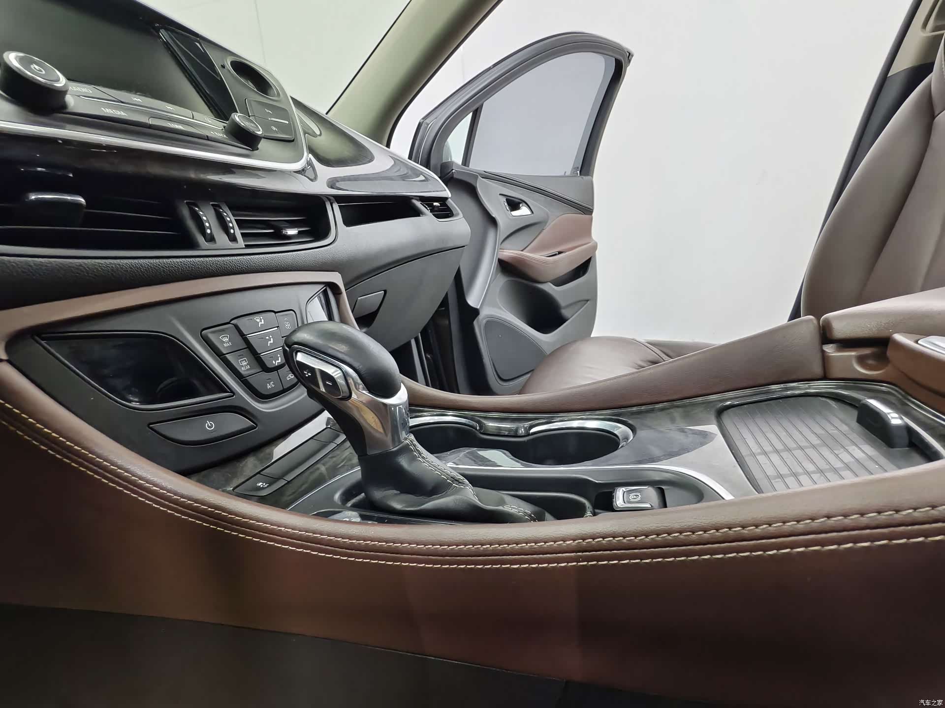 Buick Envision Plus, 2015 12