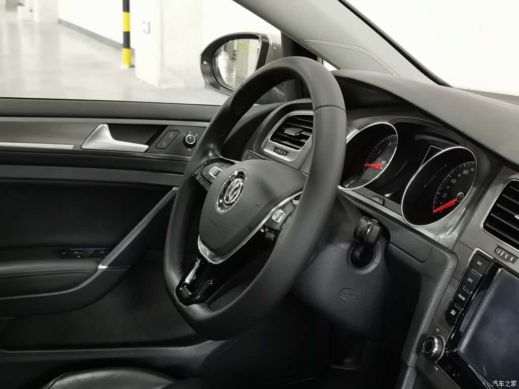 Volkswagen Golf, 2015 22