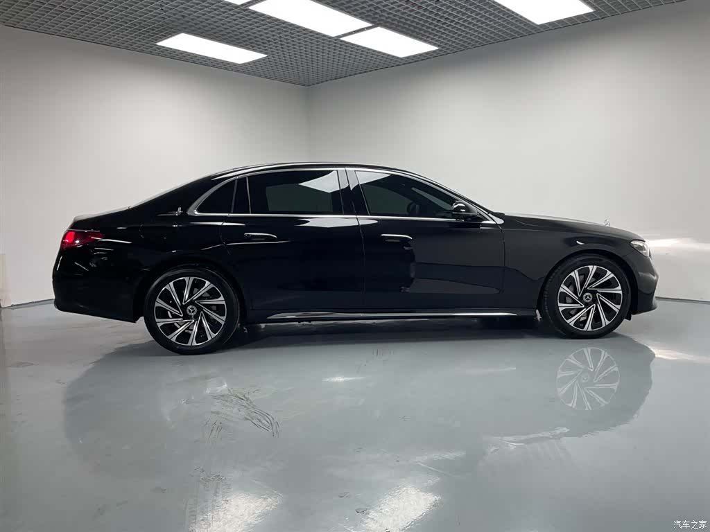 Mercedes-Benz E-Class, 2024 все фото