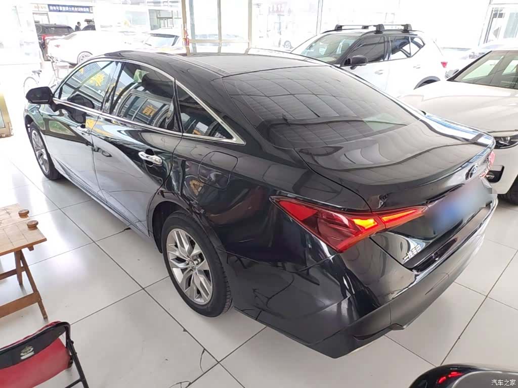 Toyota Avalon, 2022 все фото