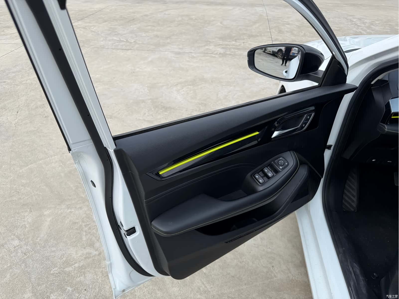 Roewe i5, 2022 7