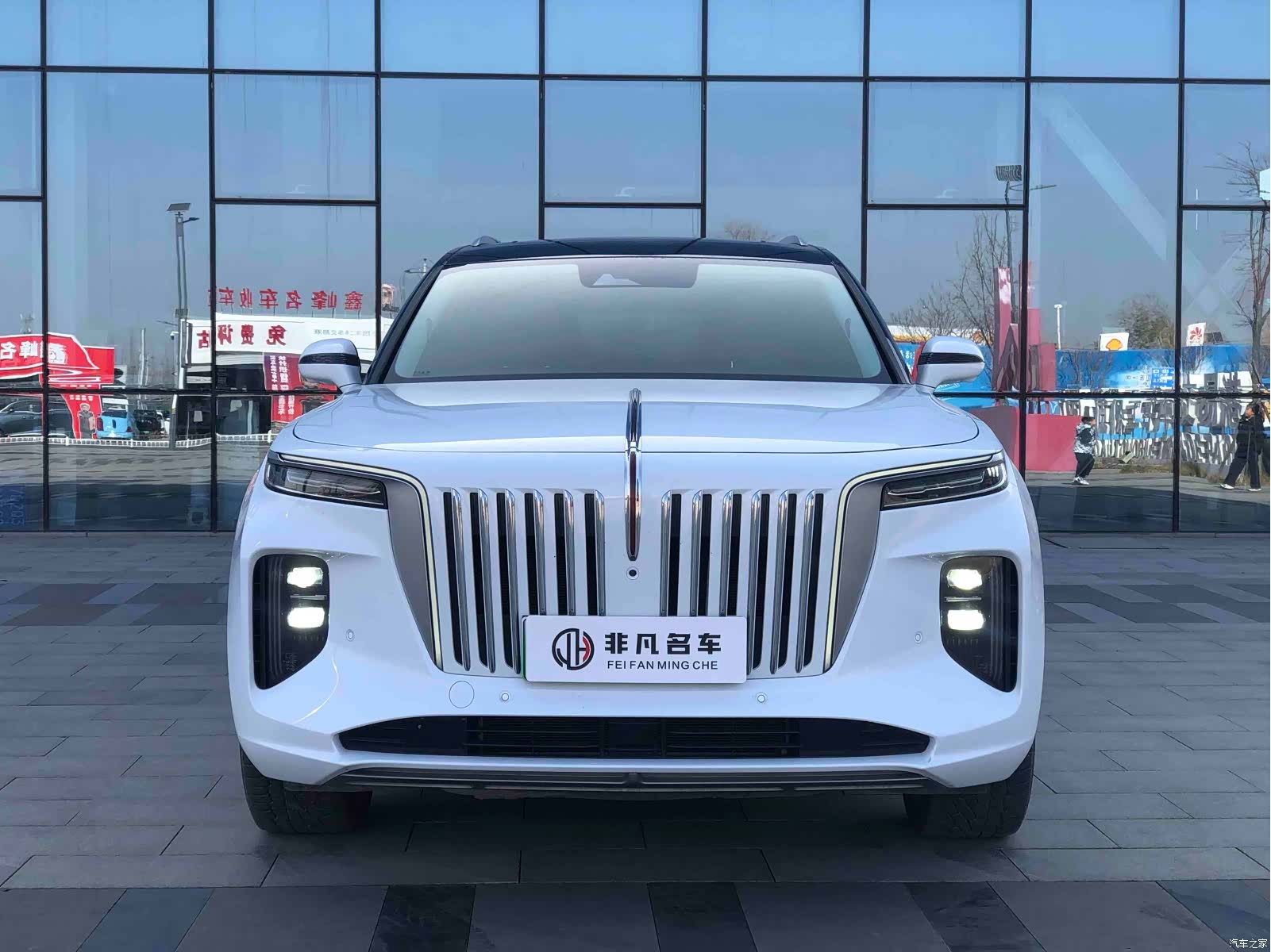 Hongqi E-HS9, 2021 2