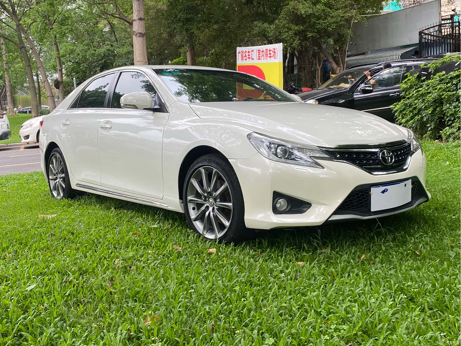 Toyota 2.5V, 2016 3