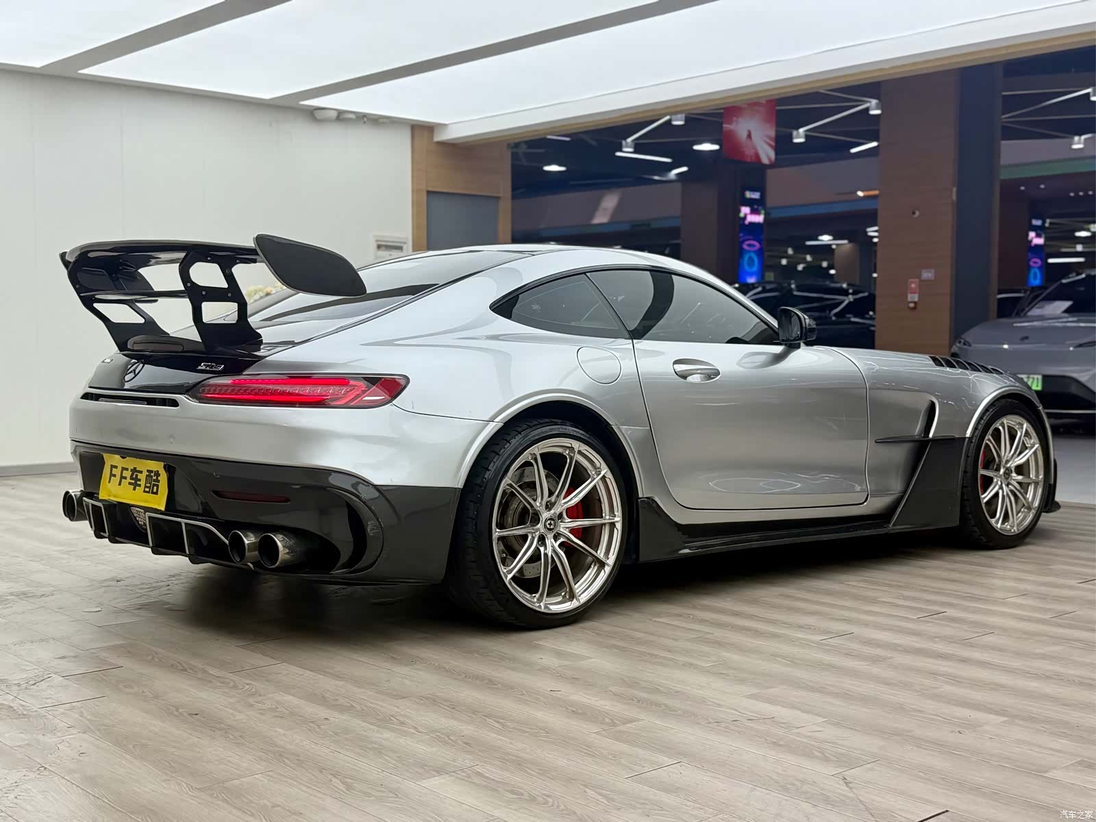MG AMG, 2016 11