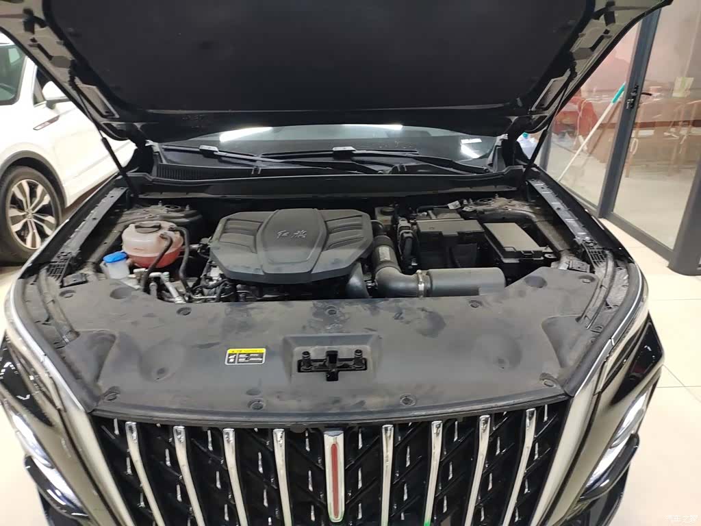 Hongqi HS5, 2025 16