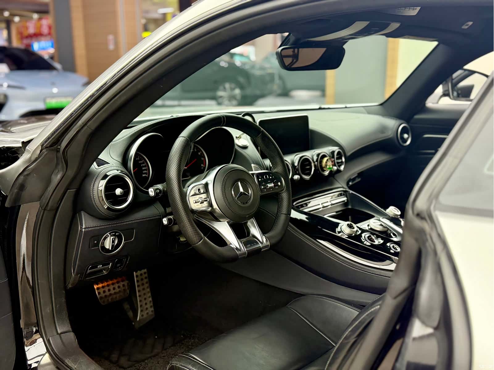 MG AMG, 2016 12