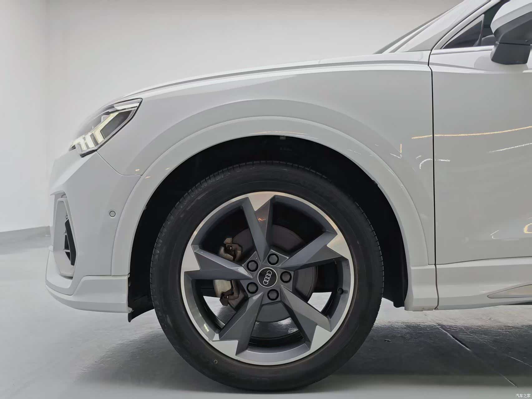Audi Q3, 2023 7