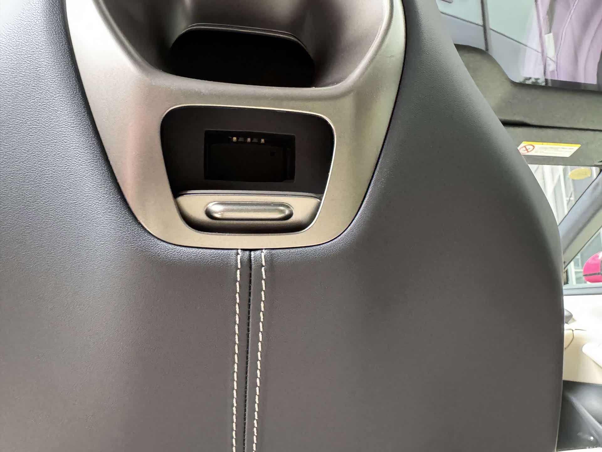 Xiaomi SU7, 2025 23