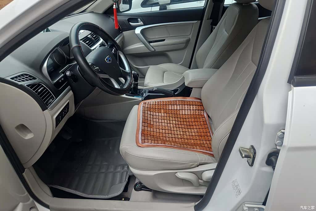 Geely Emgrand, 2016 9