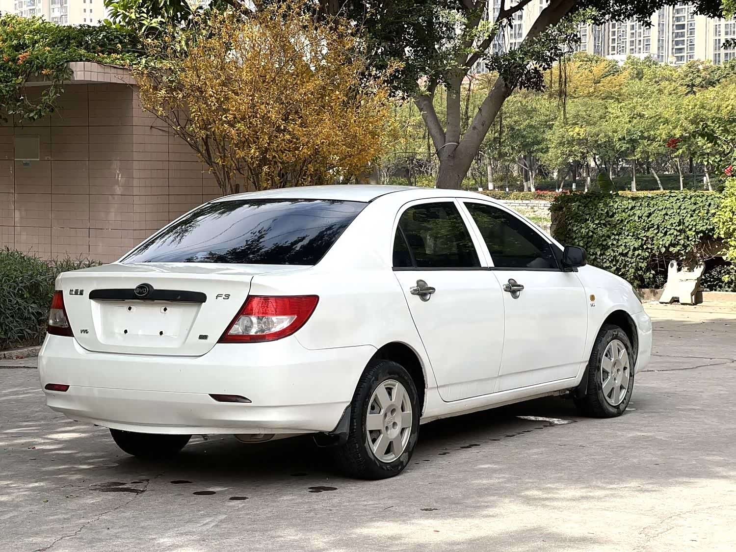 BYD F3, 2017 15