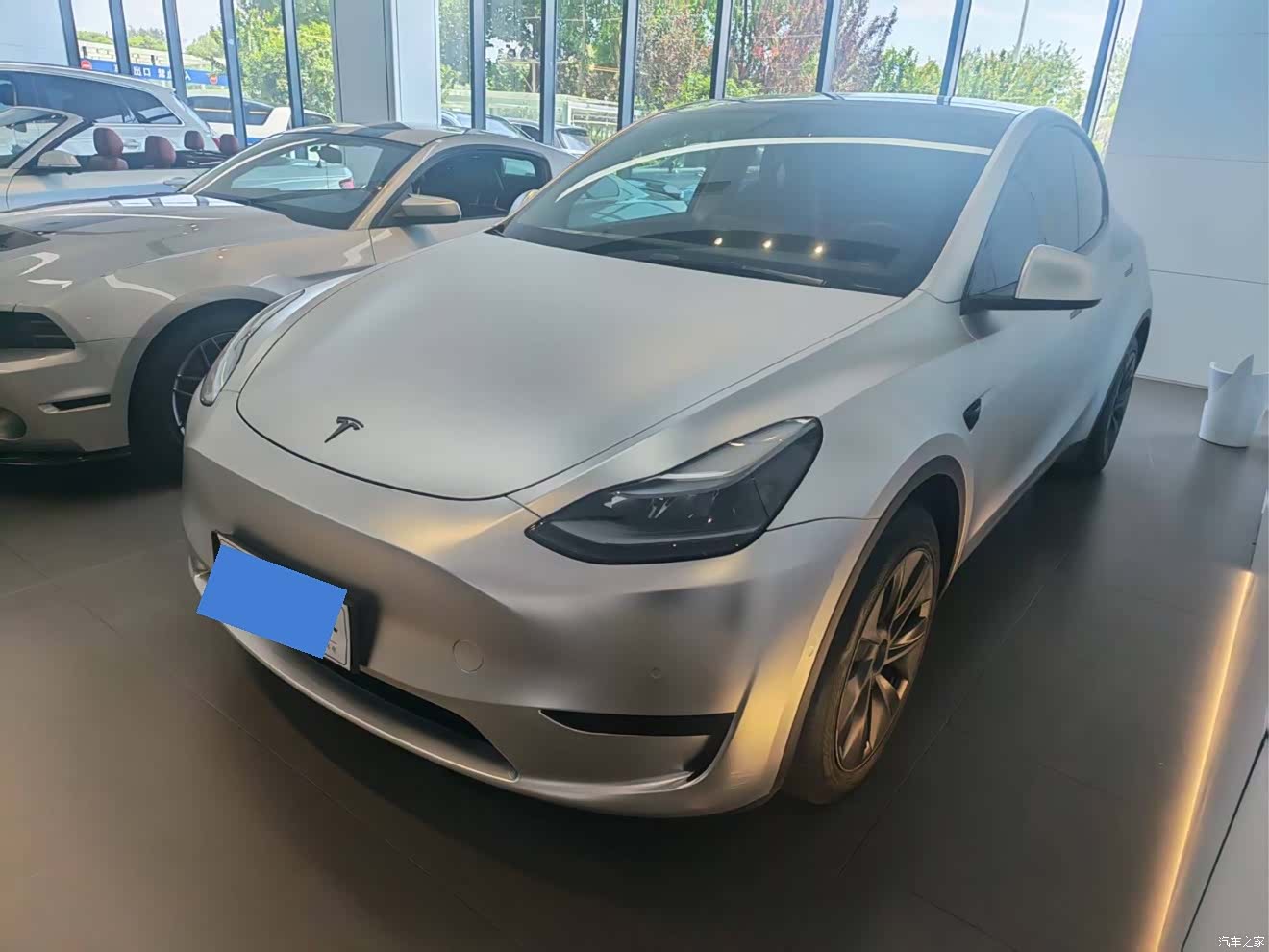 Tesla Model Y, 2023 1