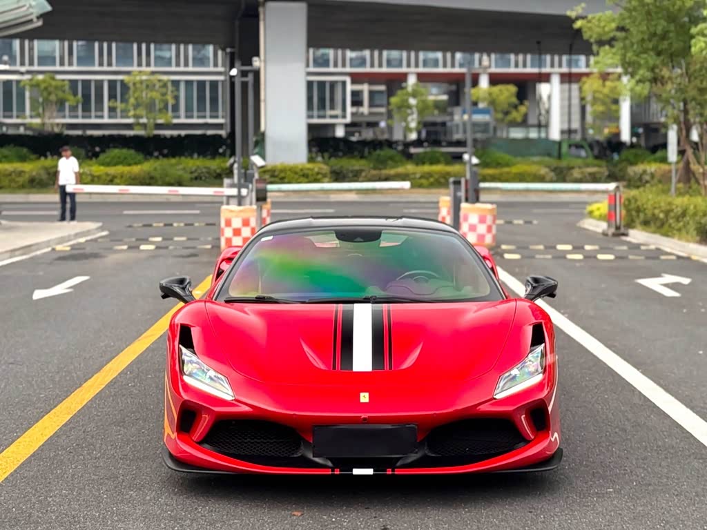 Ferrari F8