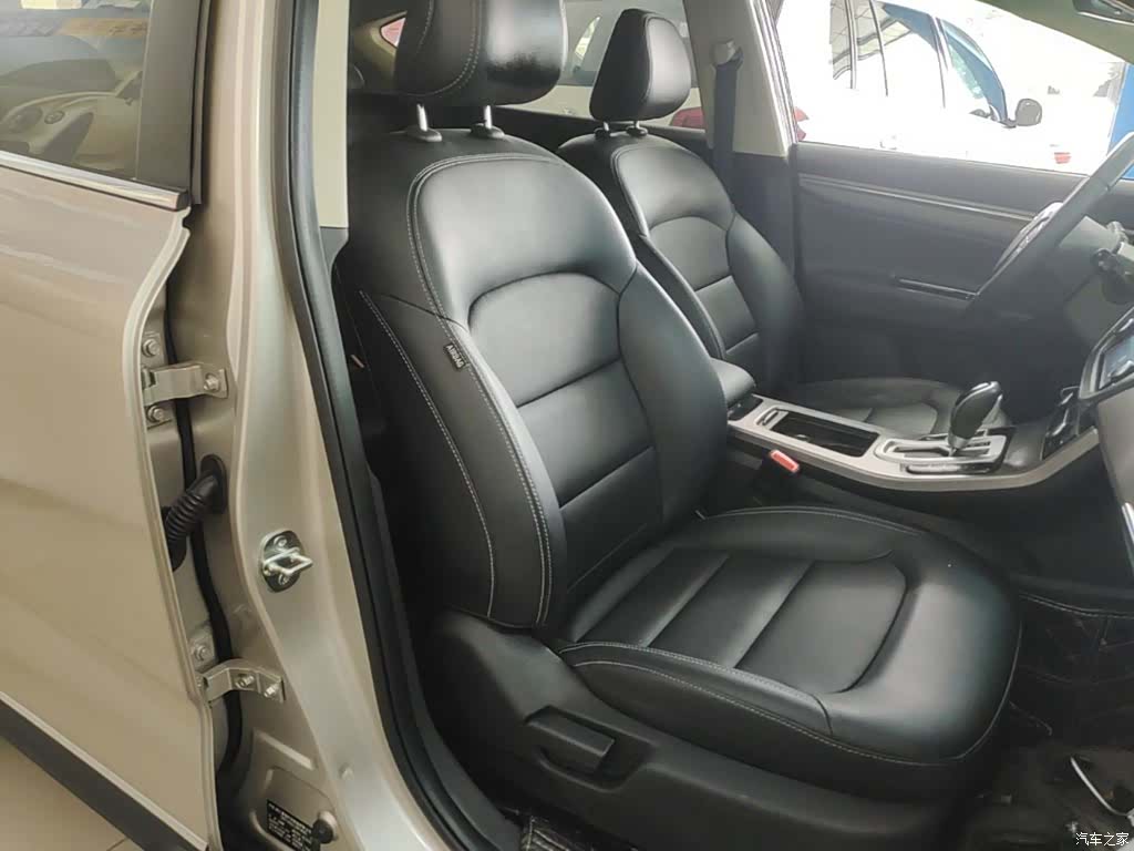 Geely Emgrand, 2018 25