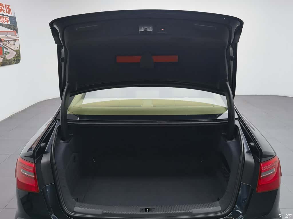 Audi A6L, 2012 16
