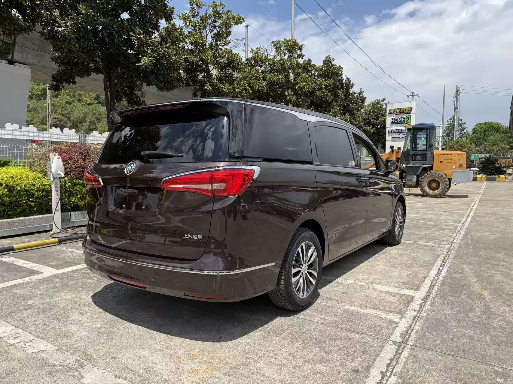 Buick GL8, 2018 7