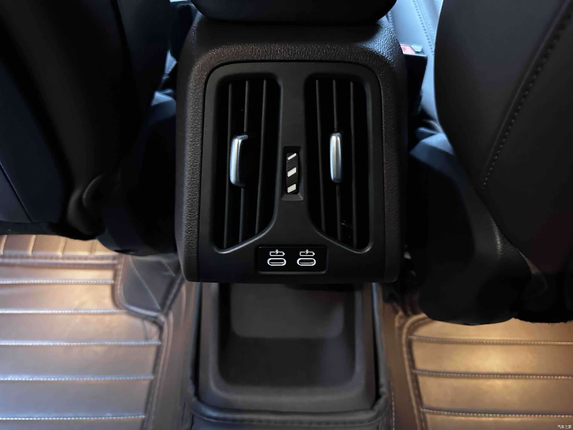 BMW X1, 2024 16