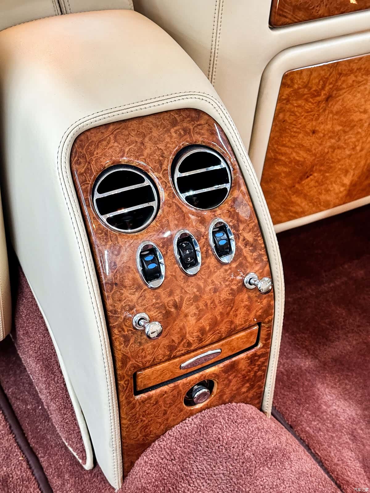 Bentley 728, 2008 29