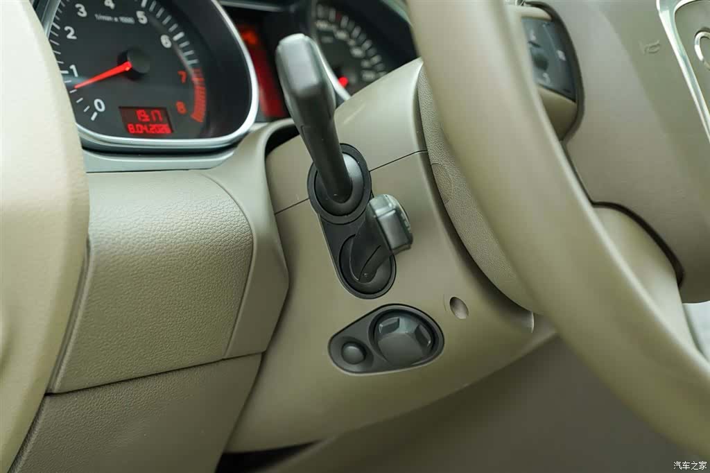 Audi Q7, 2007 9