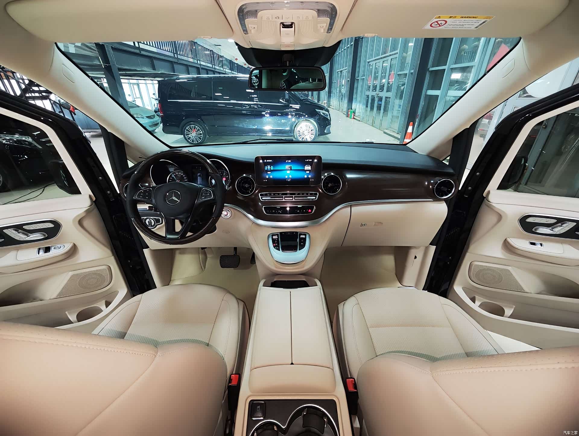 Mercedes-Benz V-Class, 2021 6