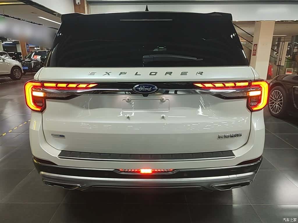 Ford Explorer, 2024 6