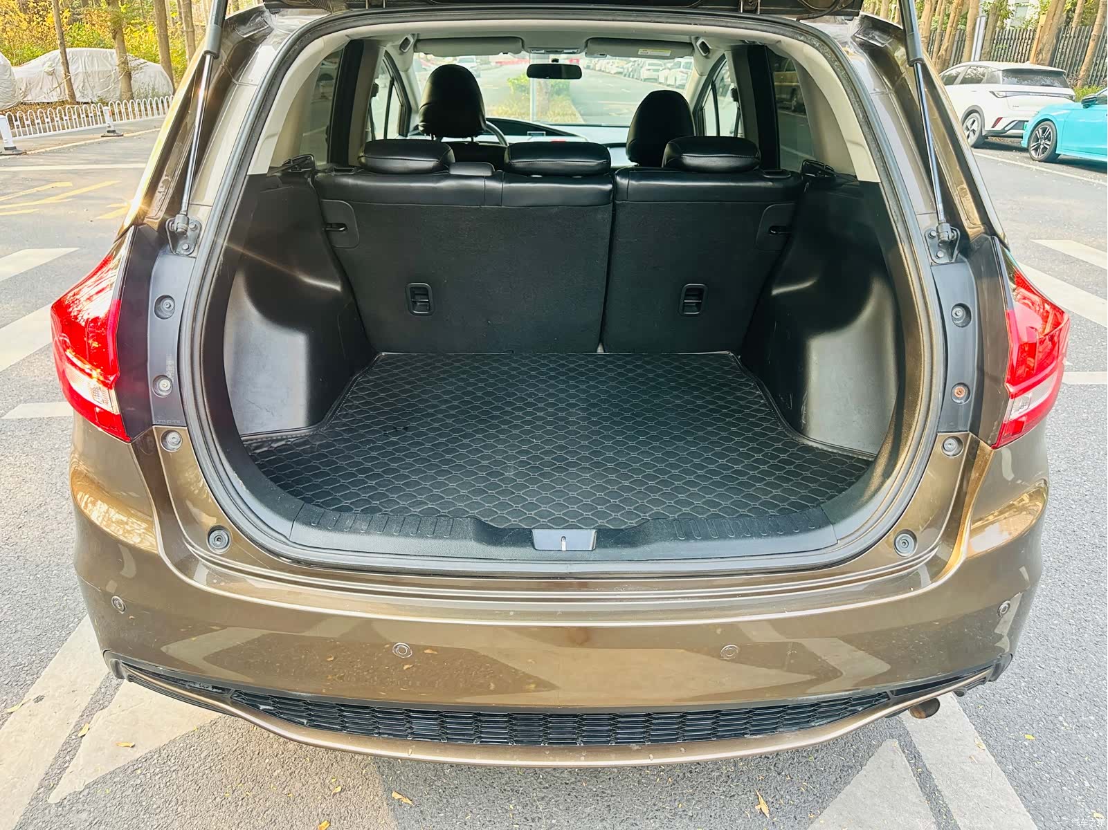 Honda Jade, 2017 14
