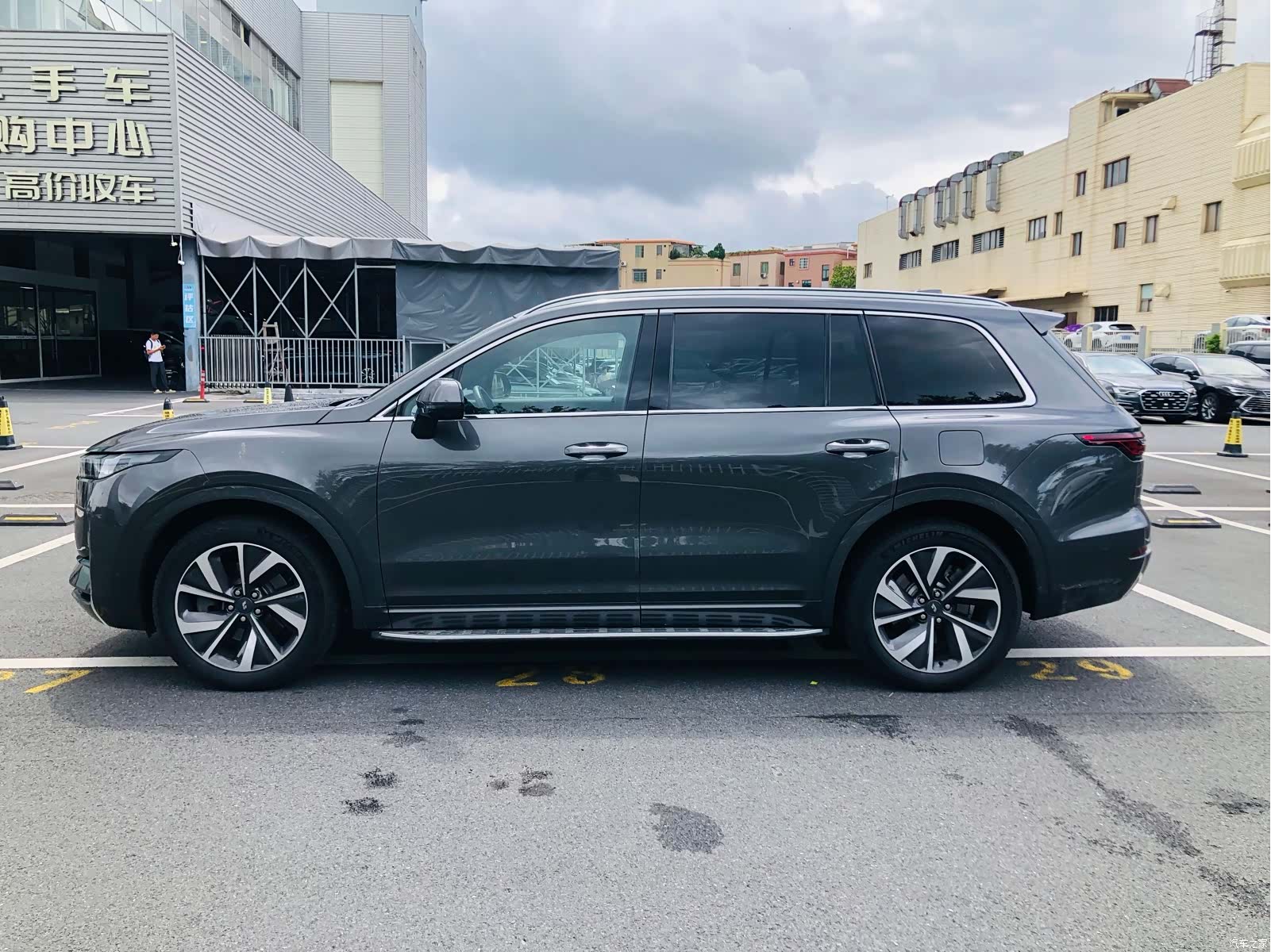Li Auto ONE, 2023 8