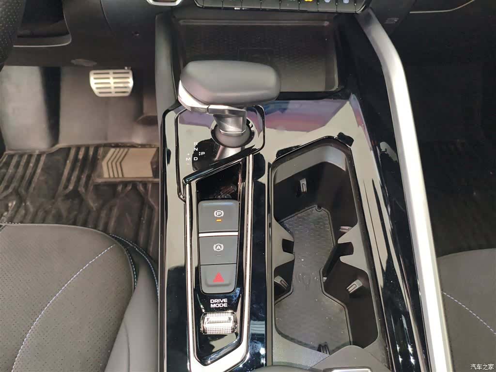 Geely Preface, 2025 14