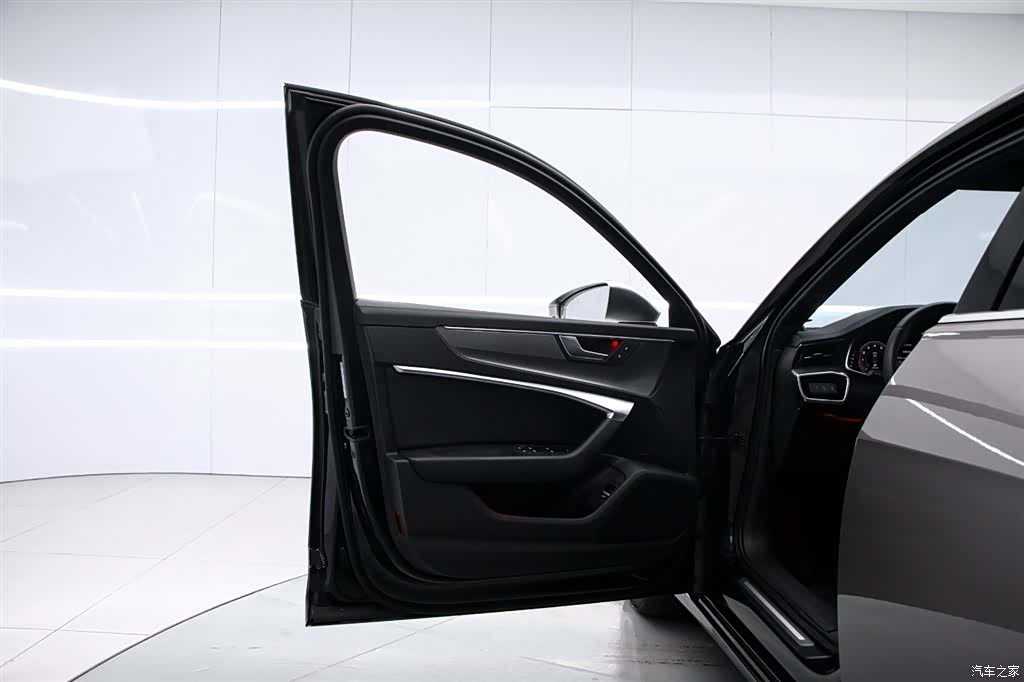 Audi A6L, 2020 11