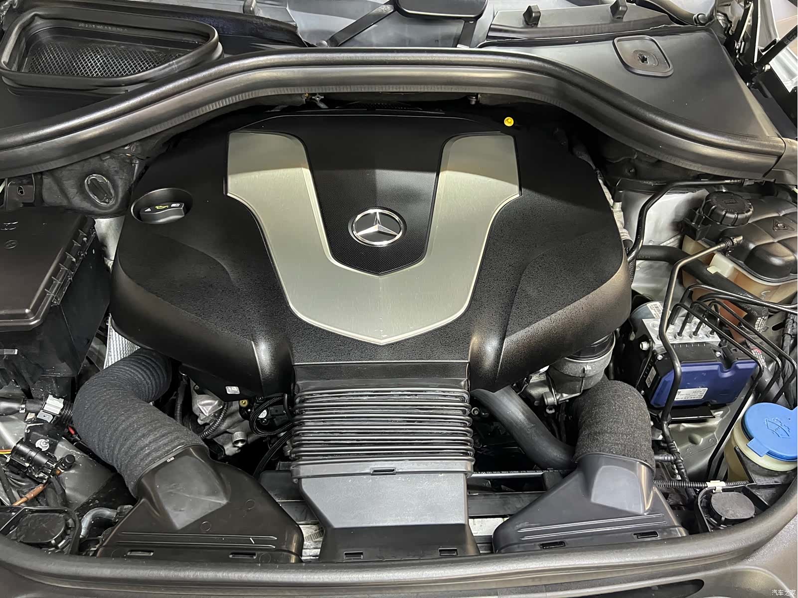 Mercedes-Benz GLE, 2016 4