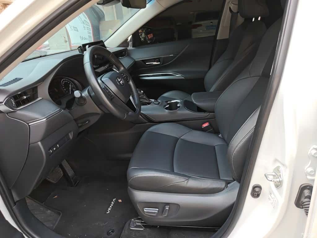 Toyota Venza, 2023 15