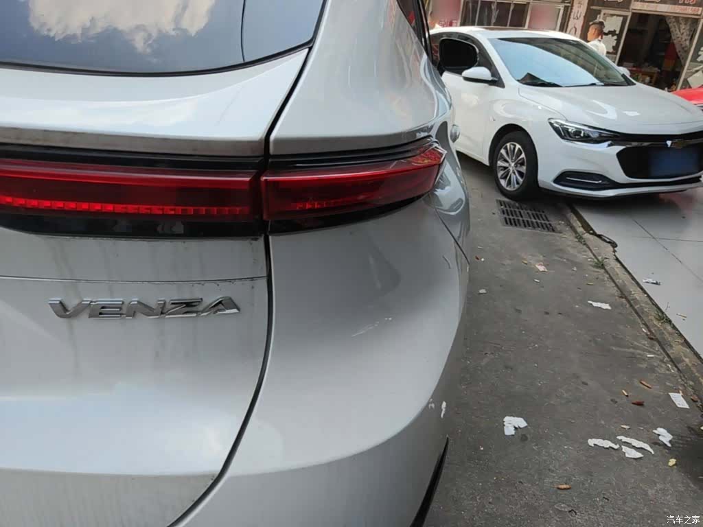Toyota Venza, 2023 8