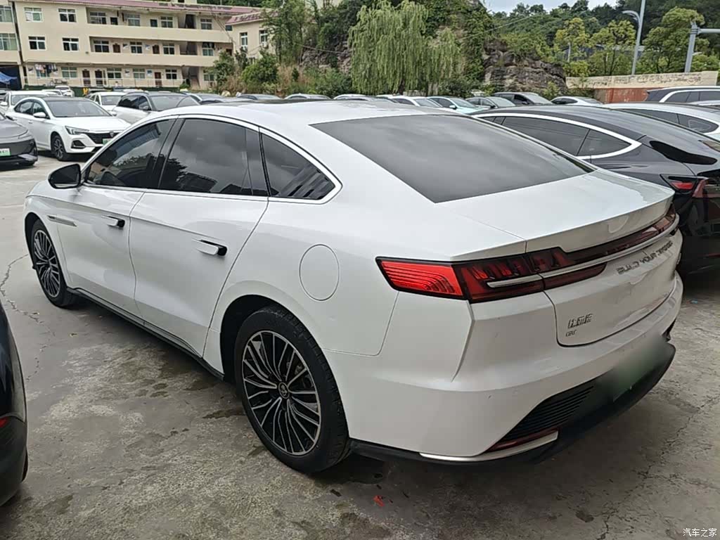 BYD Han, 2023 все фото