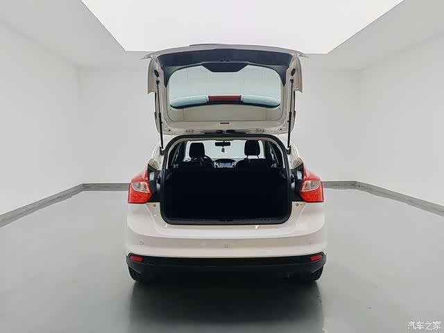 Ford Focus, 2014 14