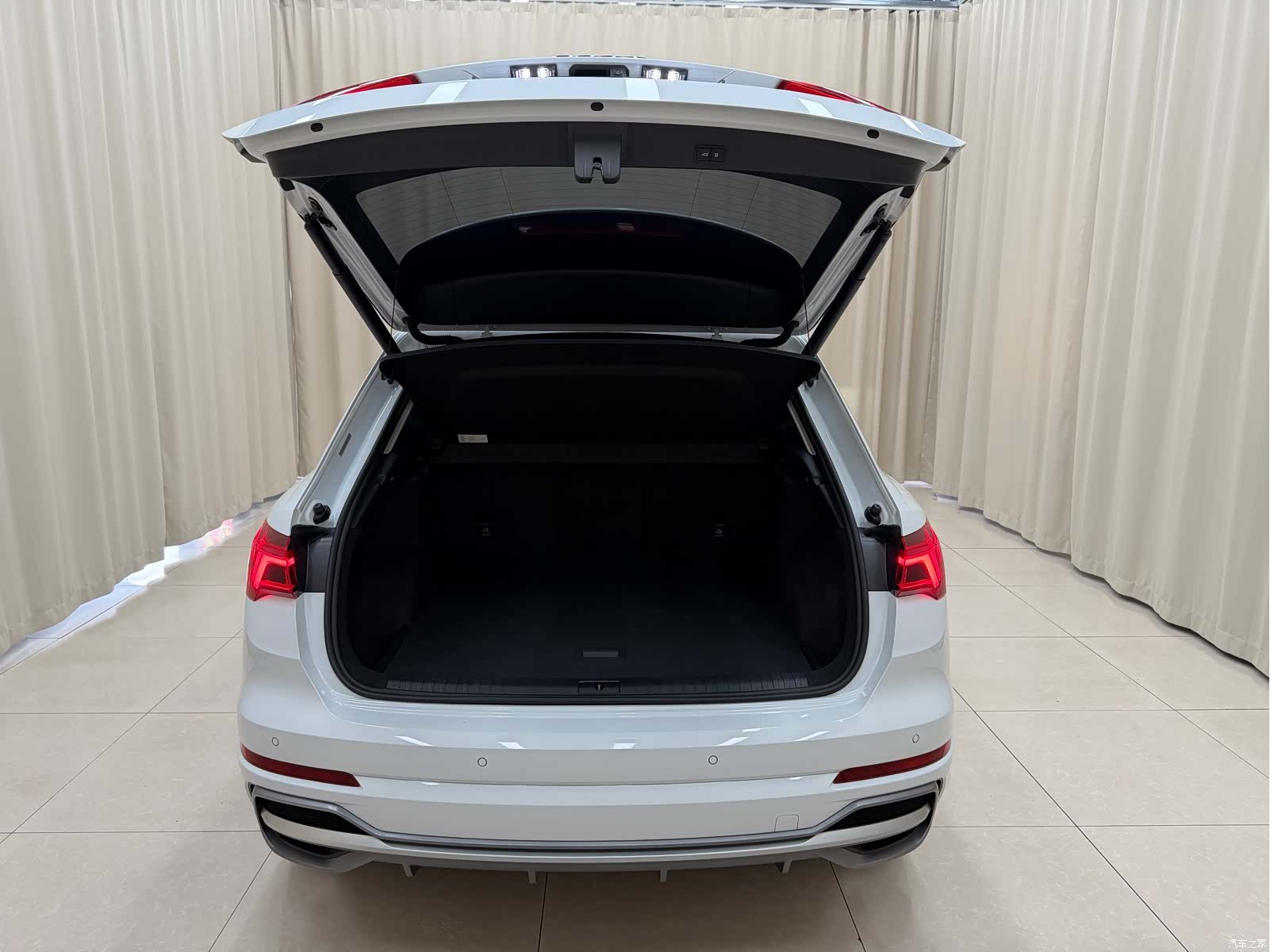 Audi Q3, 2022 23