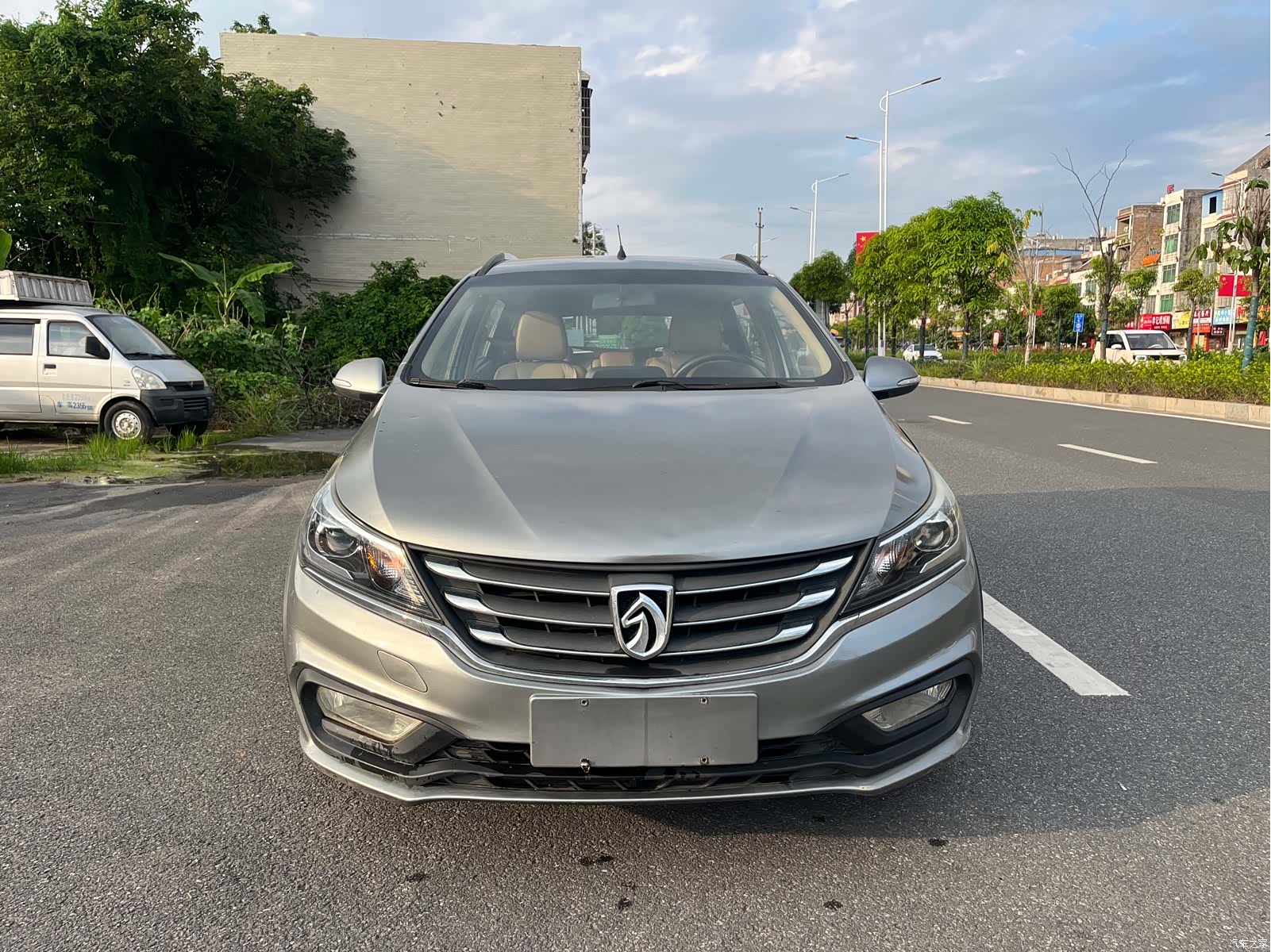 Wuling 310W, 2017 2