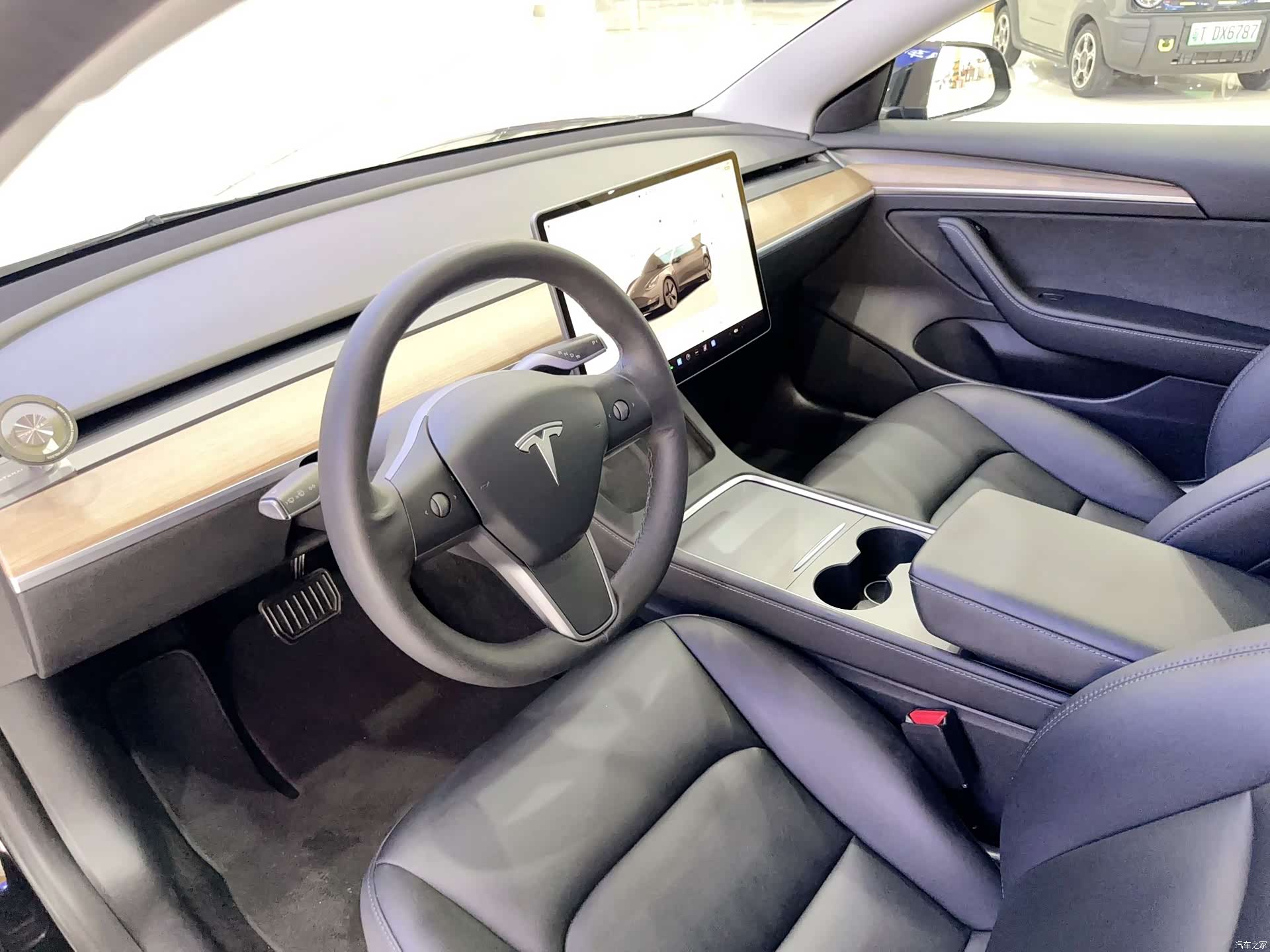 Tesla Model 3, 2022 9